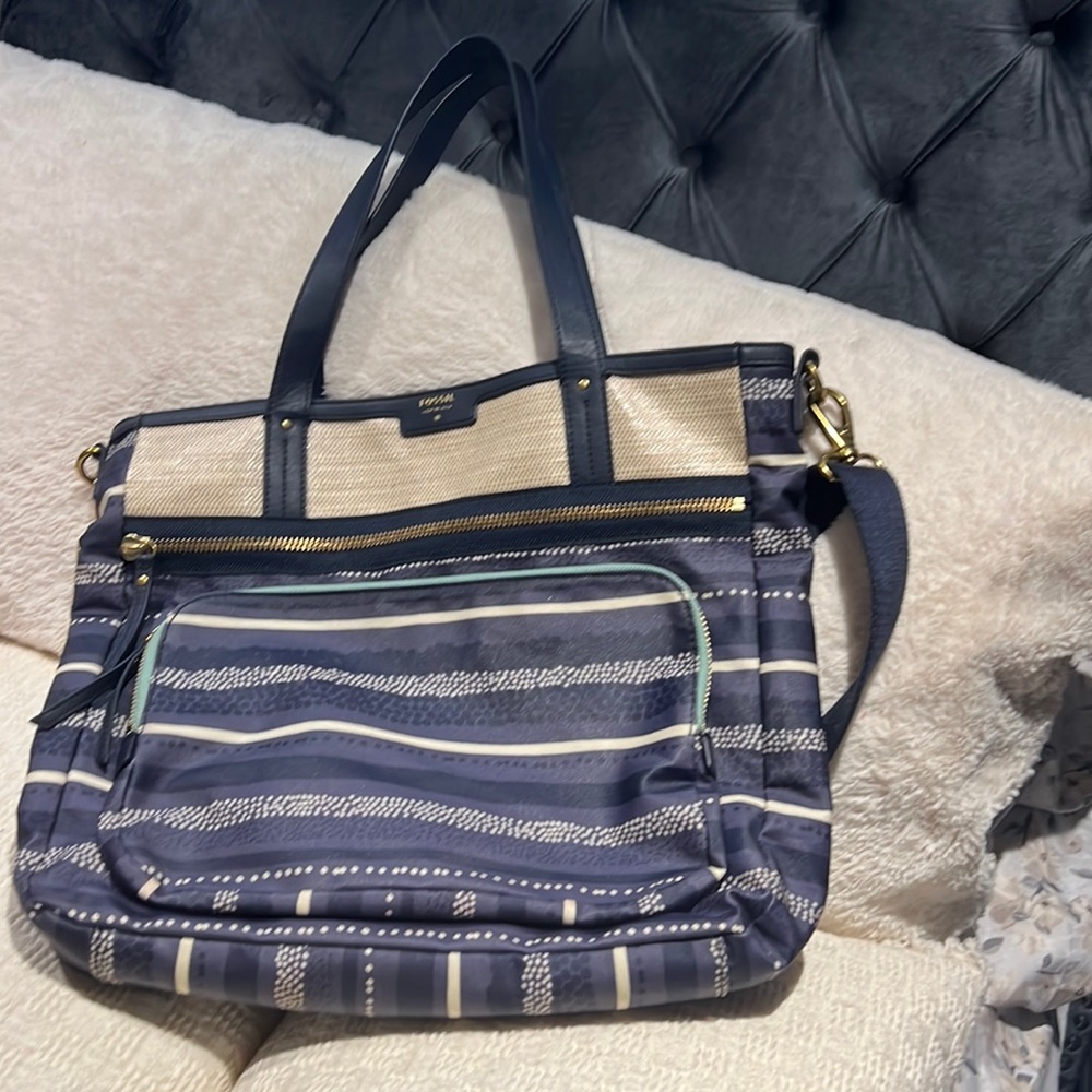 Fossil tote bag, used once